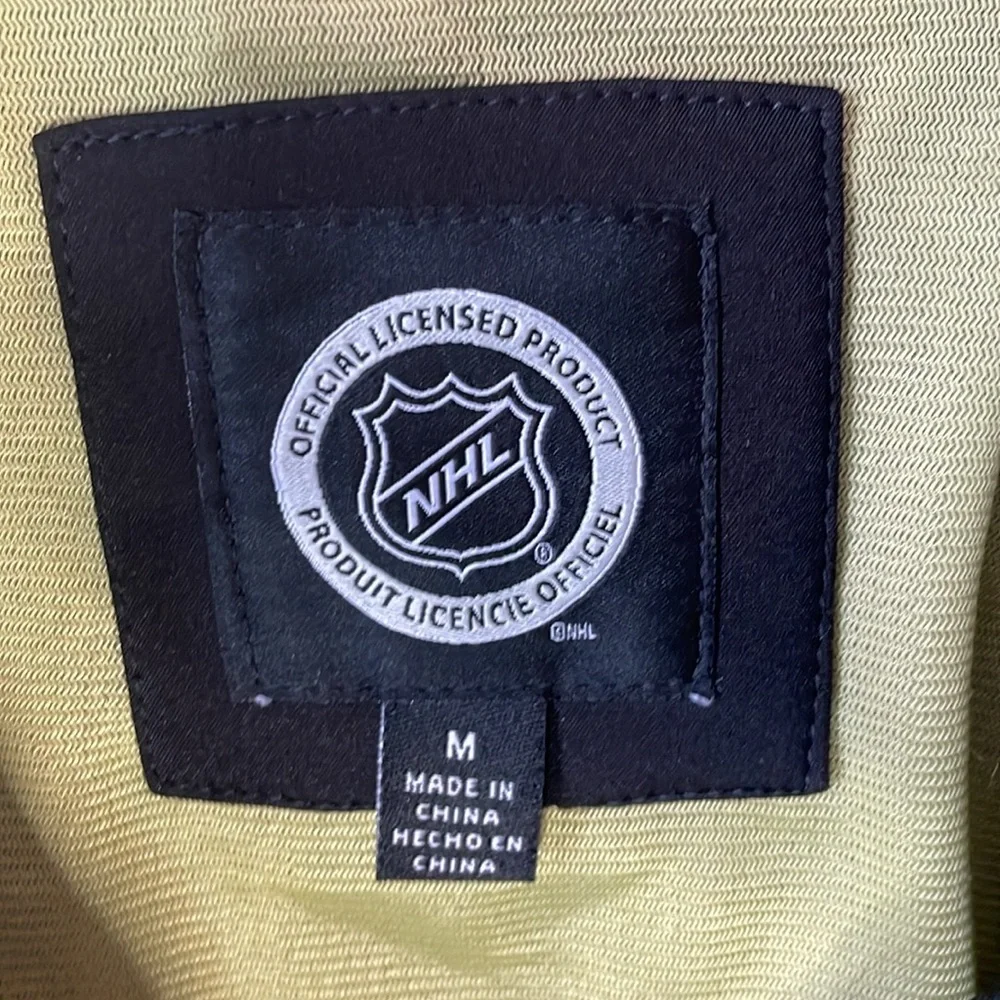 NHL Pittsburg Penguins Men's Size Medium Full Zip Jacket Hockey Embroidered